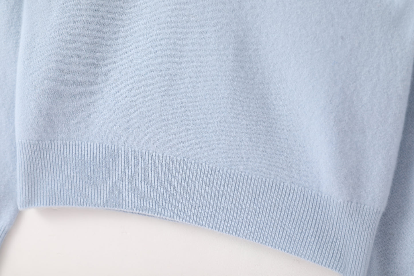 100% cashmere Warm and cozy women's cashmere polo shirt