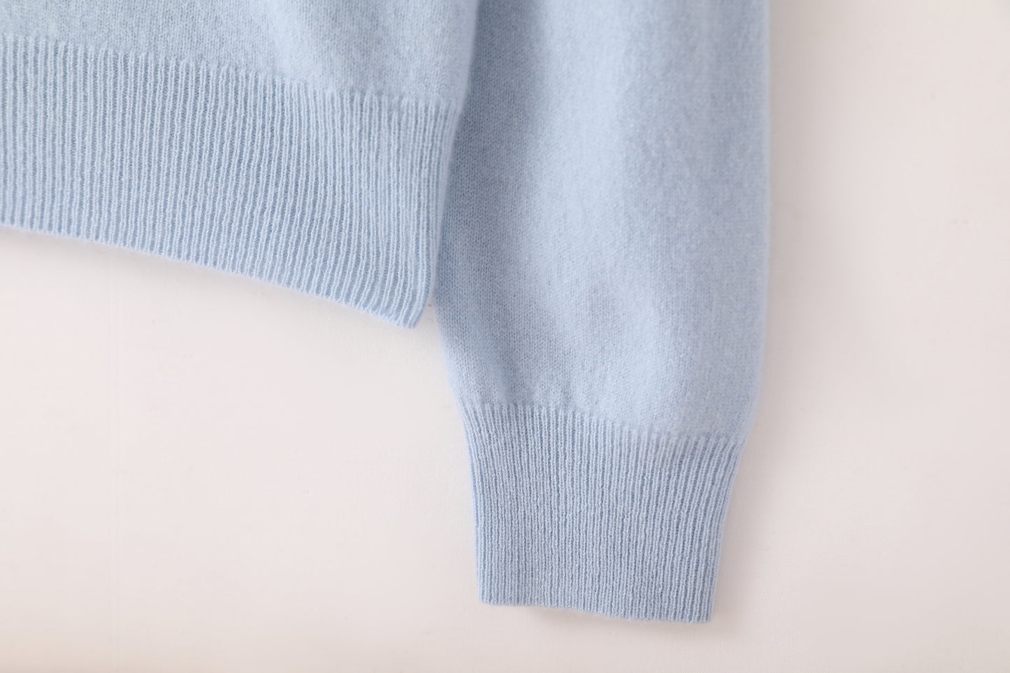 100% cashmere Warm and cozy women's cashmere polo shirt