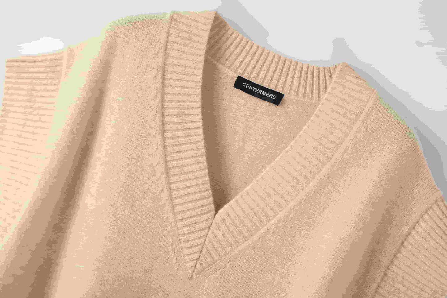 100% cashmere fashion warm ladies v-neck cashmere vest