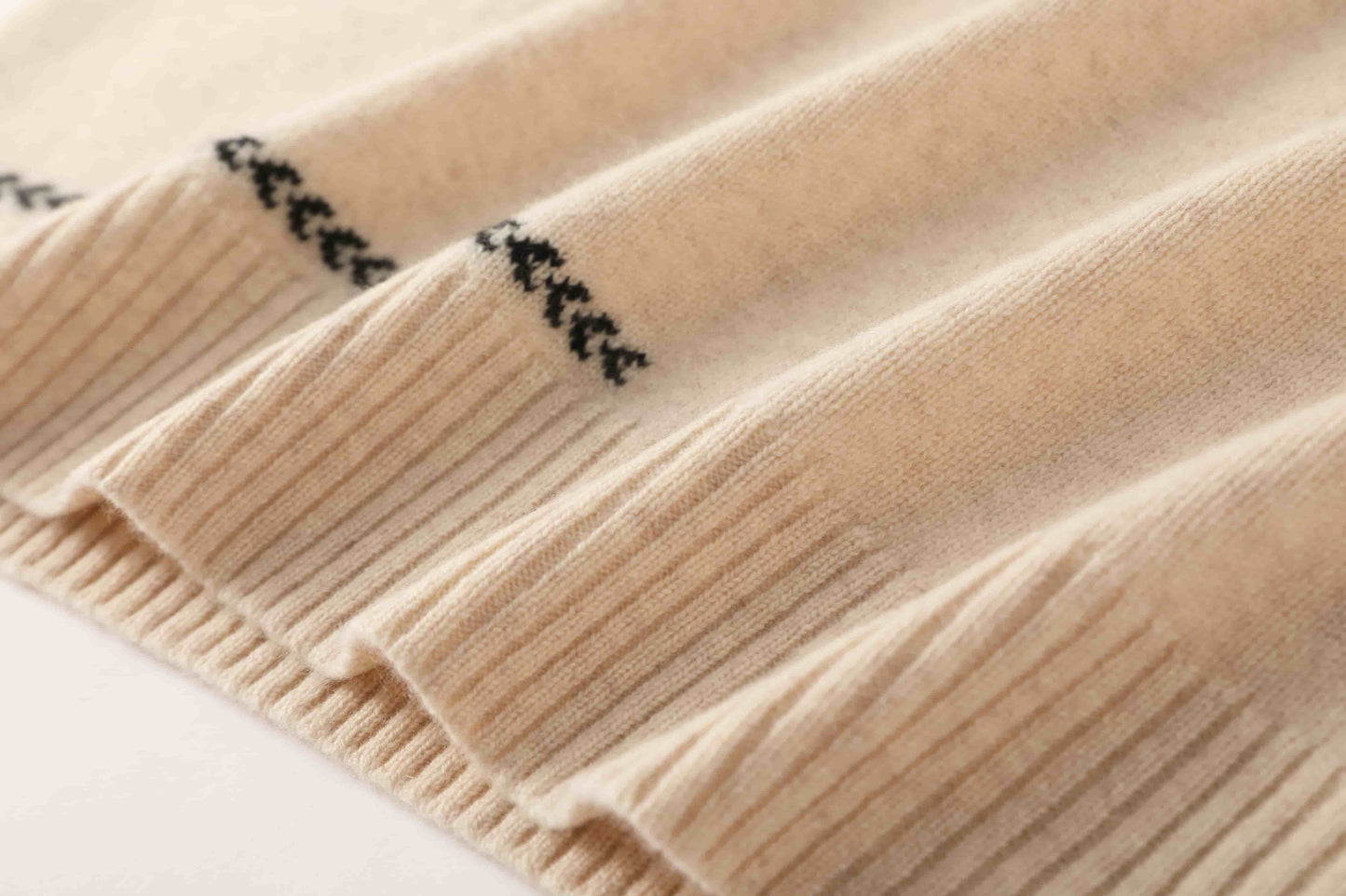 100% cashmere fashion warm ladies v-neck cashmere vest