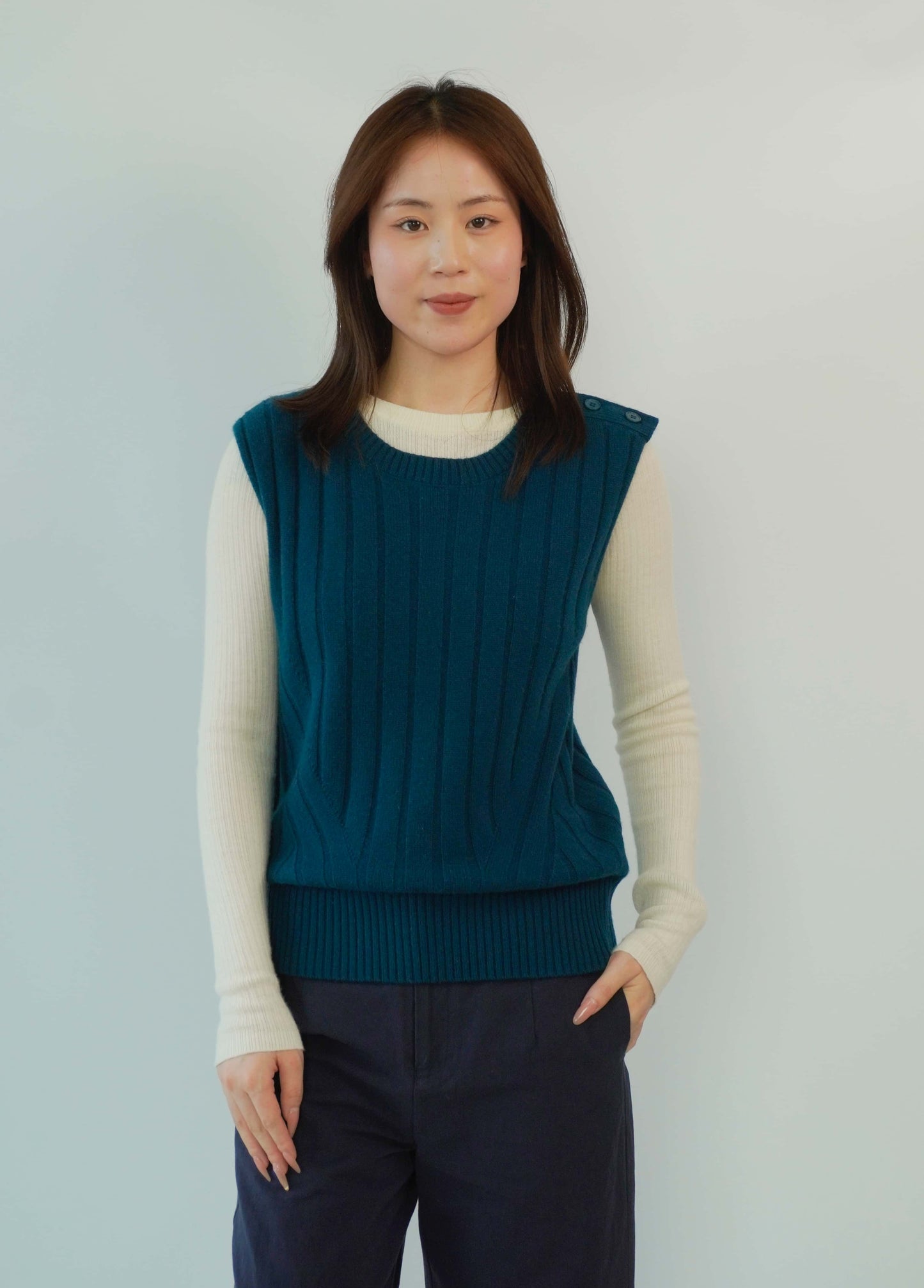 100% cashmere round neck slim fashion ladies cashmere vest