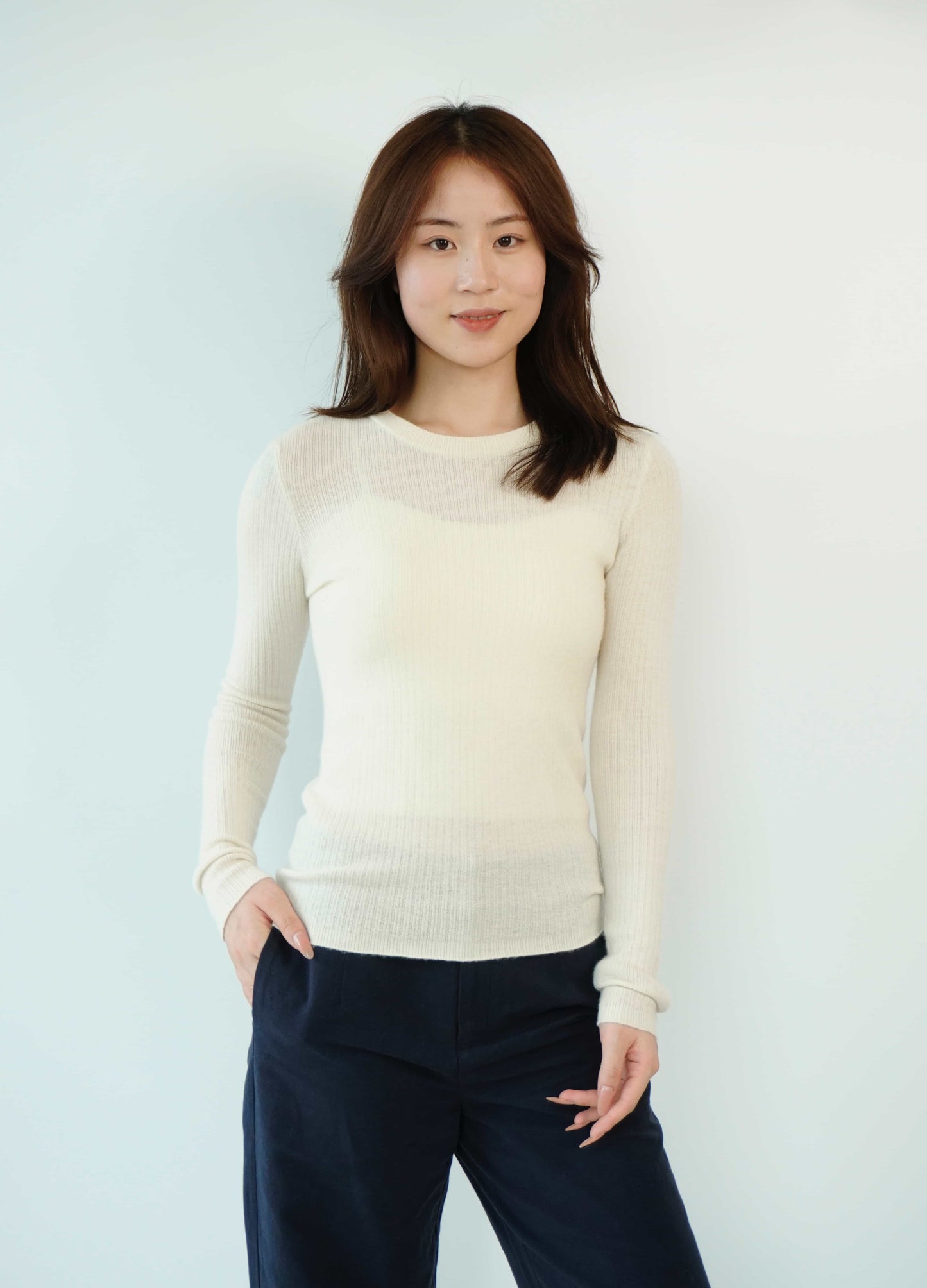 100% Cashmere Soft, cozy, breathable and elegant ladies worsted cashmere sweater