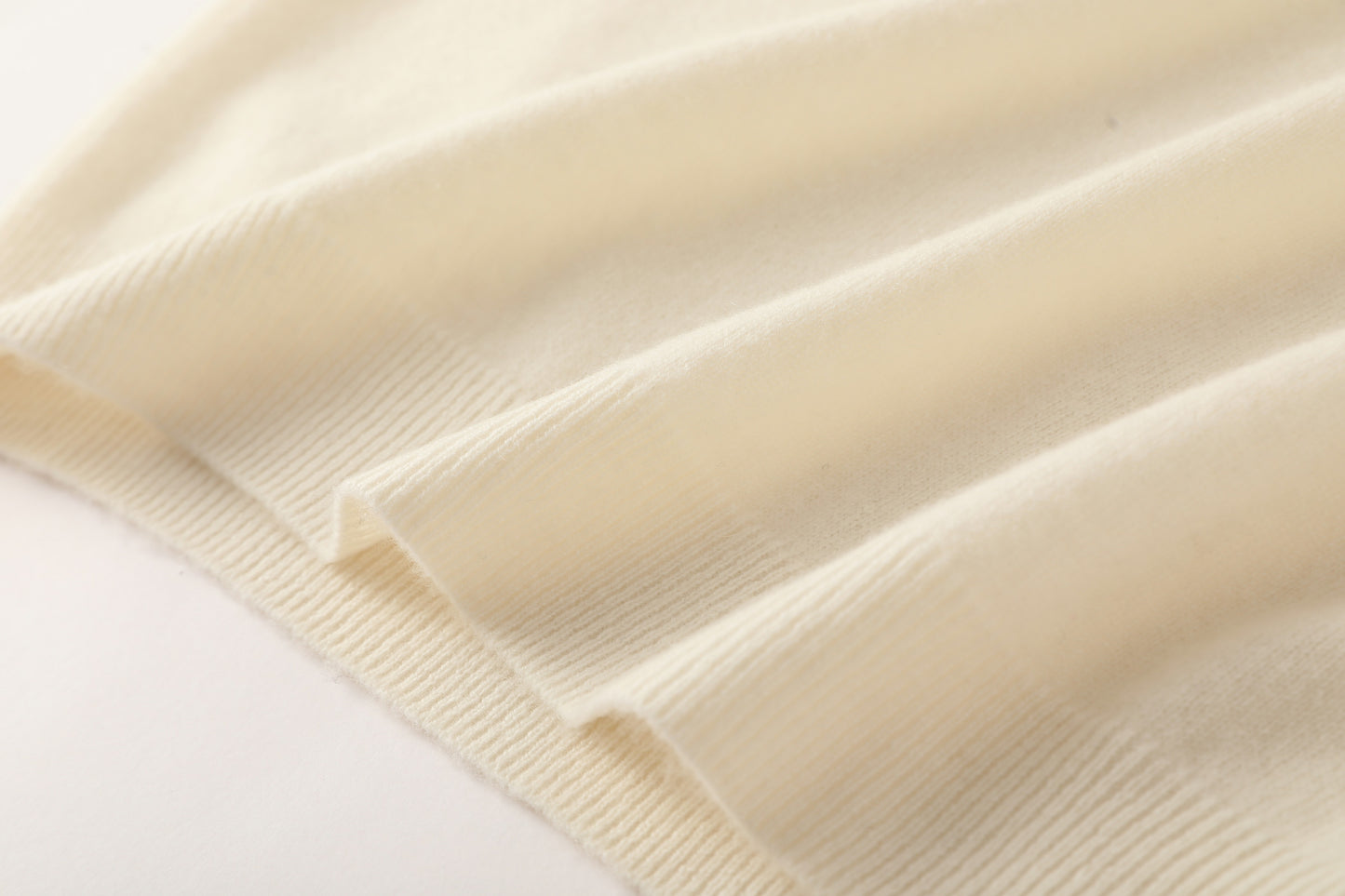 100% Cashmere High Neck Mid Sleeve Elegant Natural Comfort Ladies Cashmere Sweater