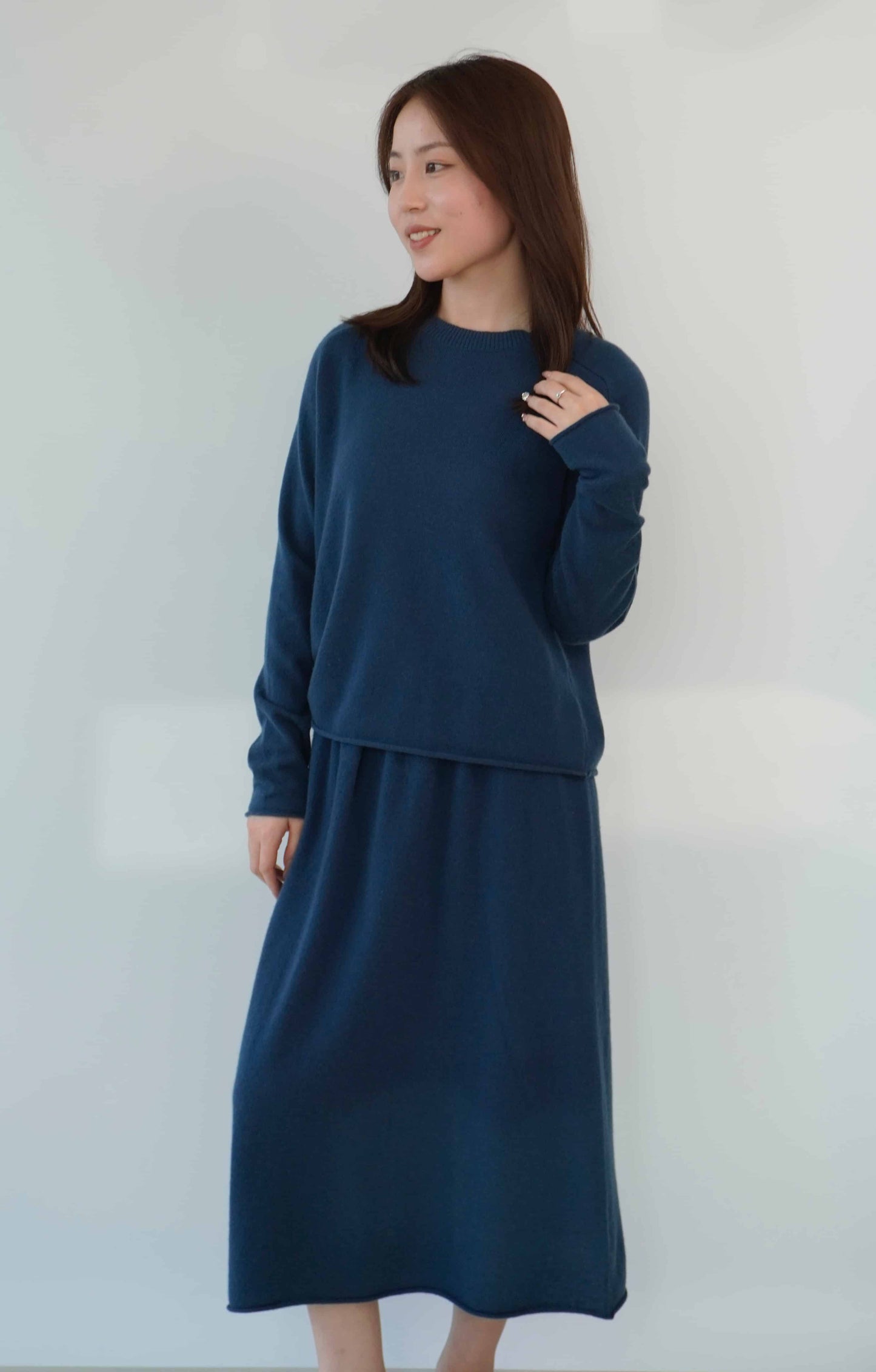 100% cashmere Exquisite, elegant and beautiful ladies' cashmere suit skirt