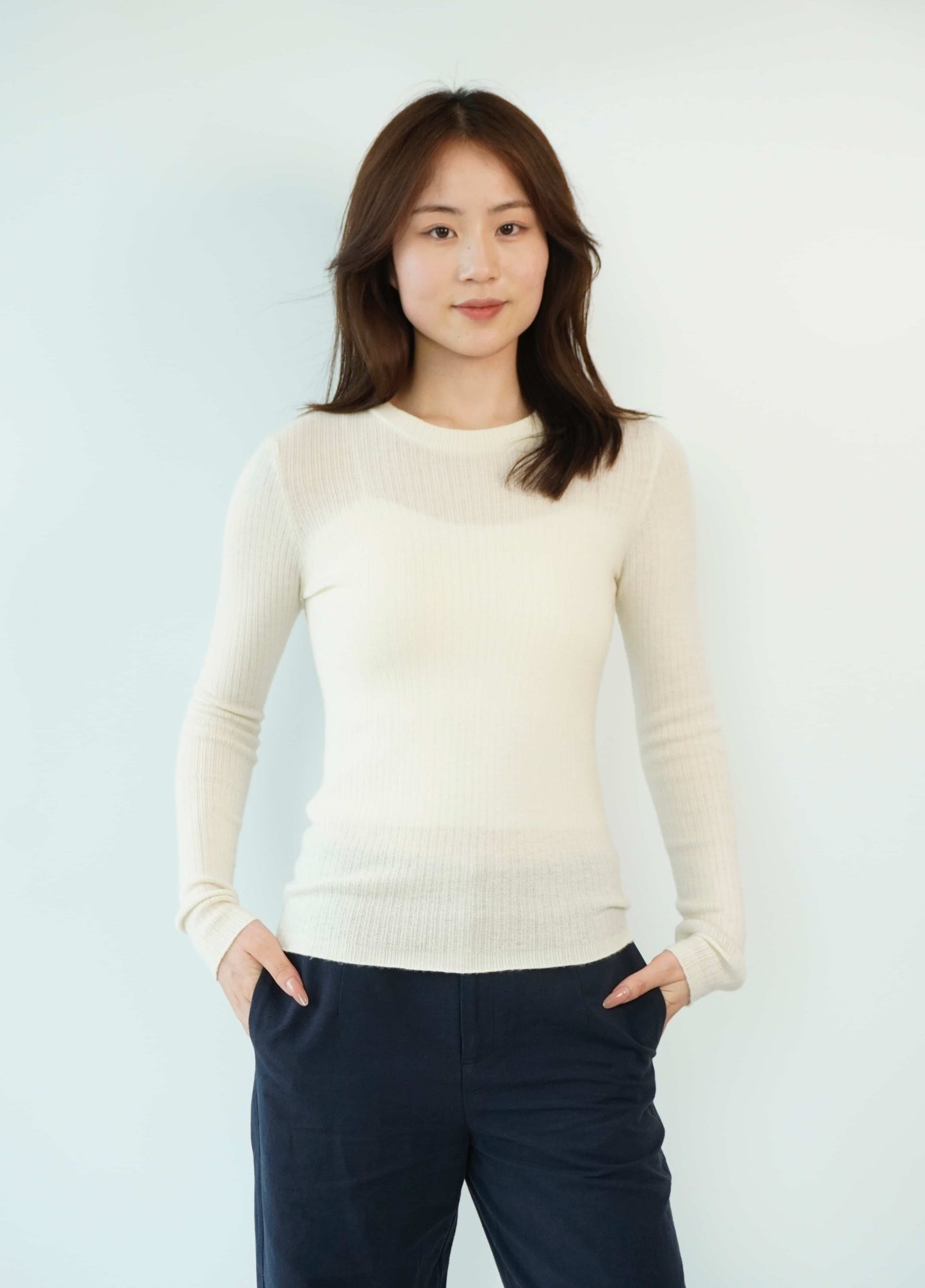 100% Cashmere Soft, cozy, breathable and elegant ladies worsted cashmere sweater