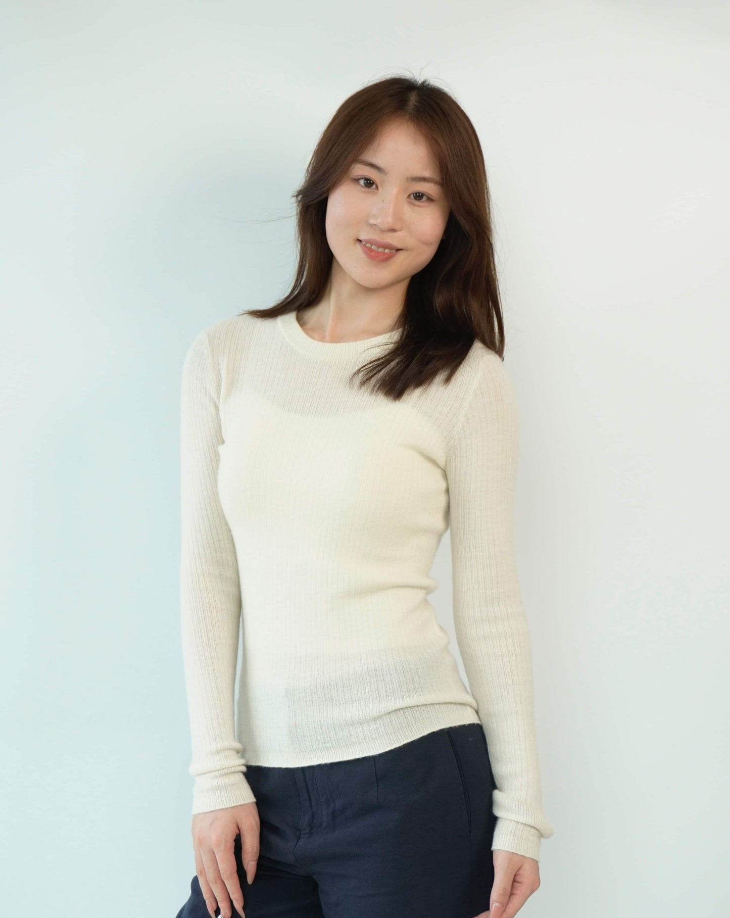 100% Cashmere Soft, cozy, breathable and elegant ladies worsted cashmere sweater
