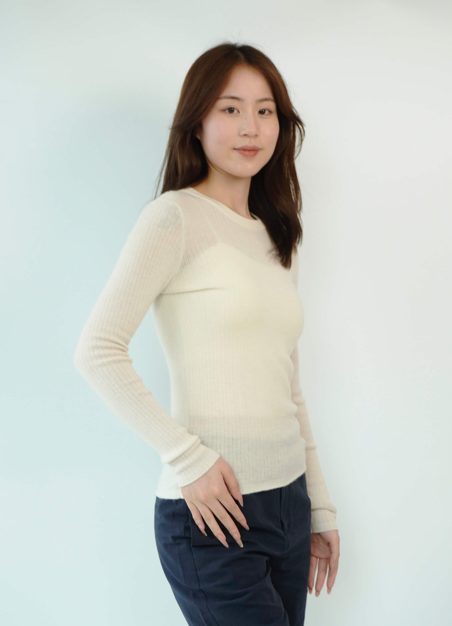 100% Cashmere Soft, cozy, breathable and elegant ladies worsted cashmere sweater